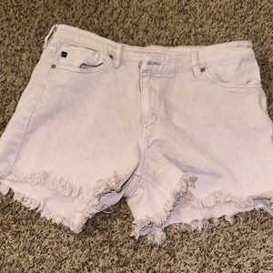 Kancan beige denim frayed shorts